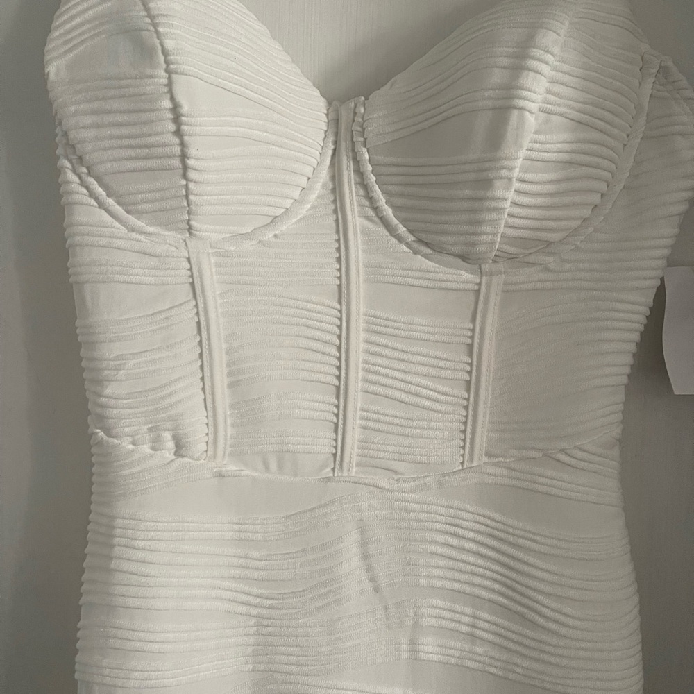 Bodycon Dress - Picture 3 of 5